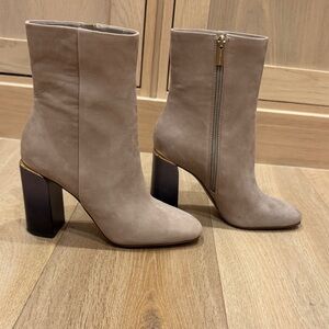 Vince Camuto Taupe suede Heeled Boots